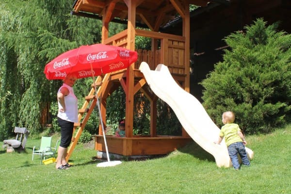 Kletterger&uuml;st mit Rutsche