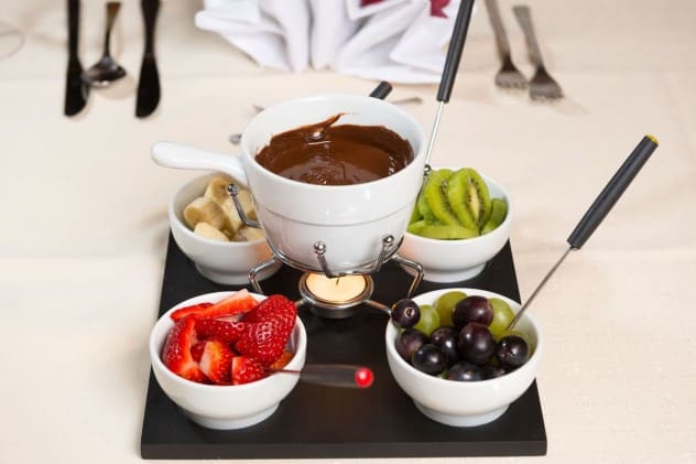 Schokofondue mit Fr&uuml;chten &copy; Gruber